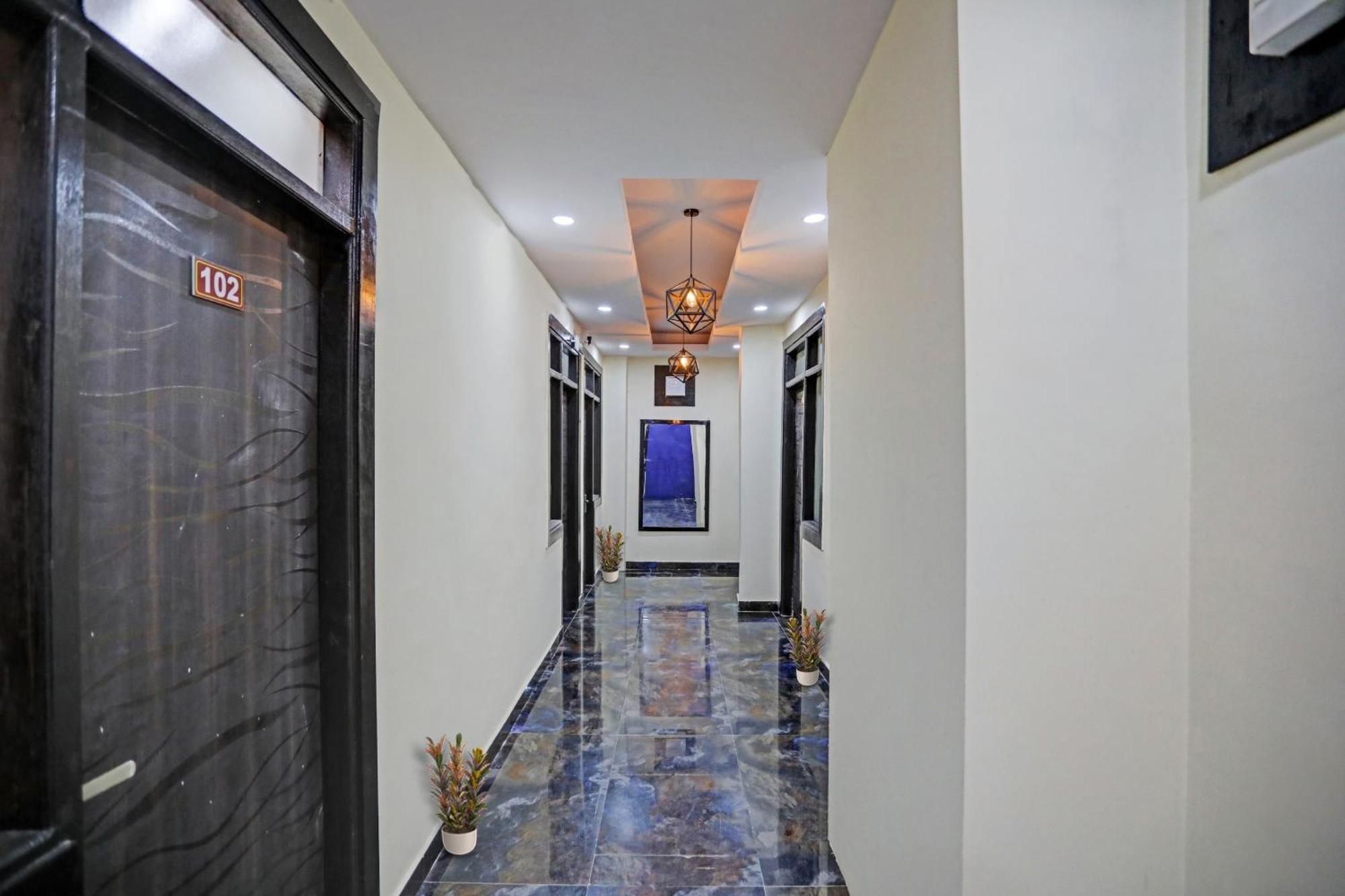 Flagship Grand Imperial Near Worlds Of Wonder Hotel Kālkāji Devi Kültér fotó
